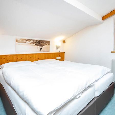Bed and Breakfast Haus Christaldo St. Anton am Arlberg Exterior foto