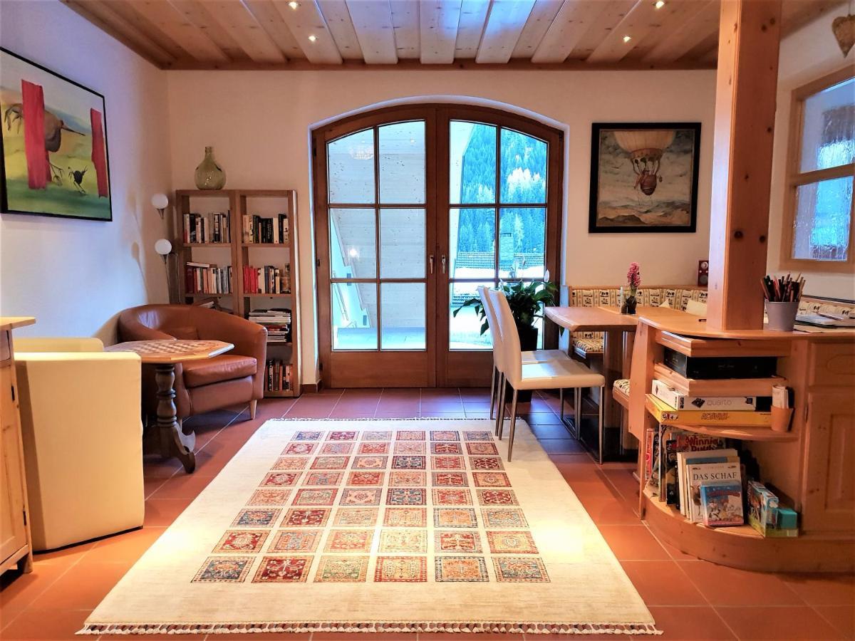 Bed and Breakfast Haus Christaldo St. Anton am Arlberg Exterior foto